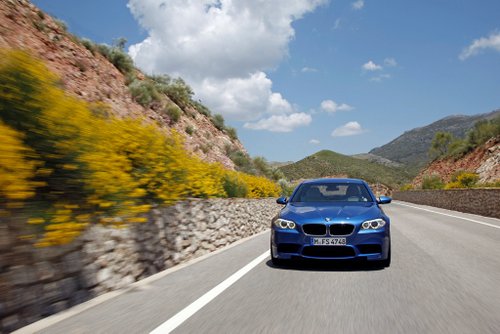图片四：全新BMW M5高性能豪华轿车.jpg